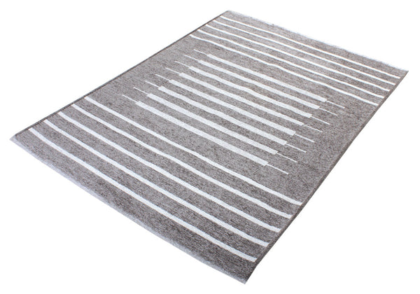 Washable Striped Patterned Rug in Grey Color