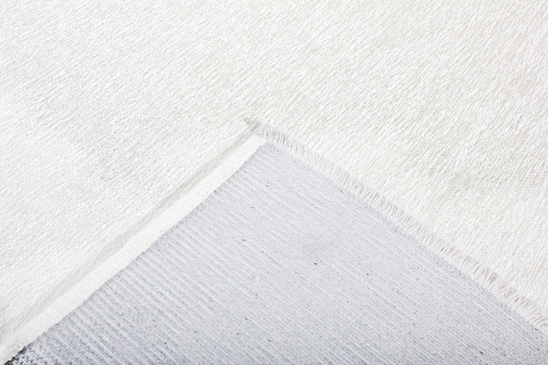 White, plain design, machine washable rug